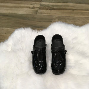 The Scandinavian Company, Clogs, Dansko